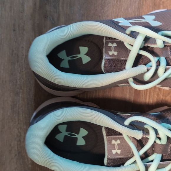Under Armour Women's Micro G Assert Gray  Athletic Running Never Worn Size 10 - Picture 7 of 8